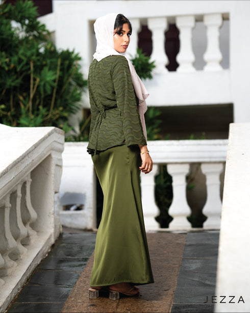 Satin Skirt & Textured Chiffon Top Set 62101